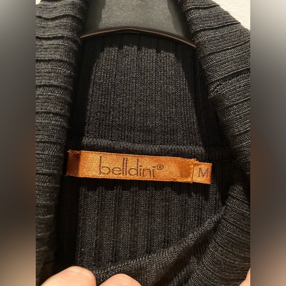 Belldini , ribbed turtleneck, MD , EUC - Picture 6 of 6